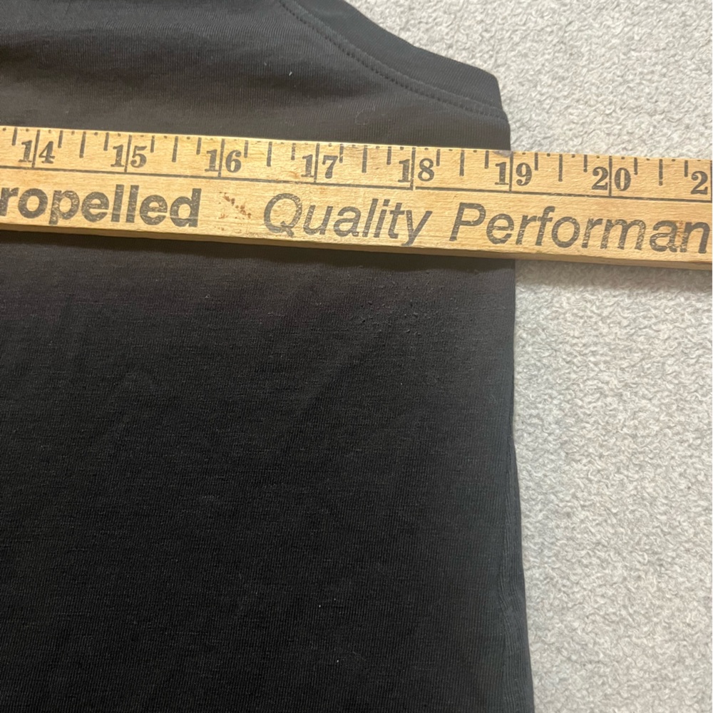 Lululemon Racerback Black Tank Top 8/10? - Picture 4 of 7